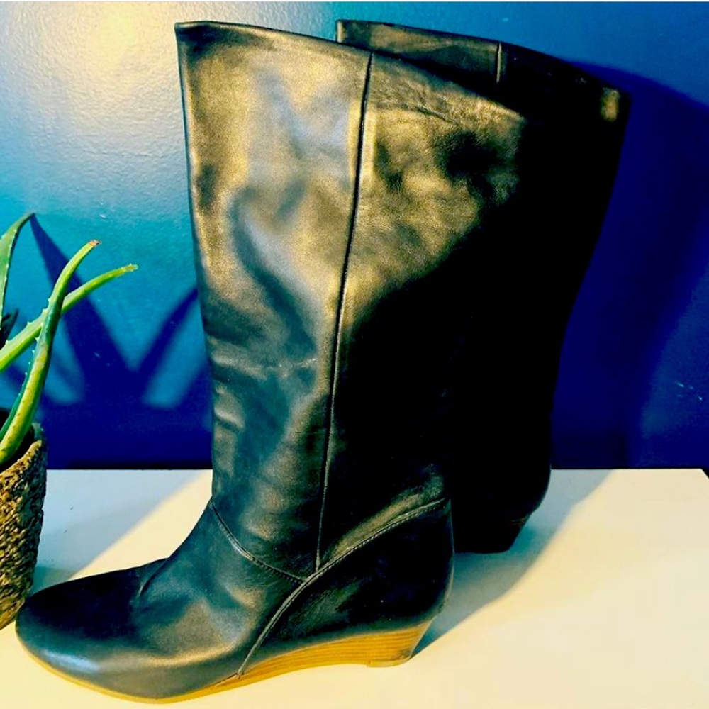 Leather Riding Boots - Picture 2 of 3